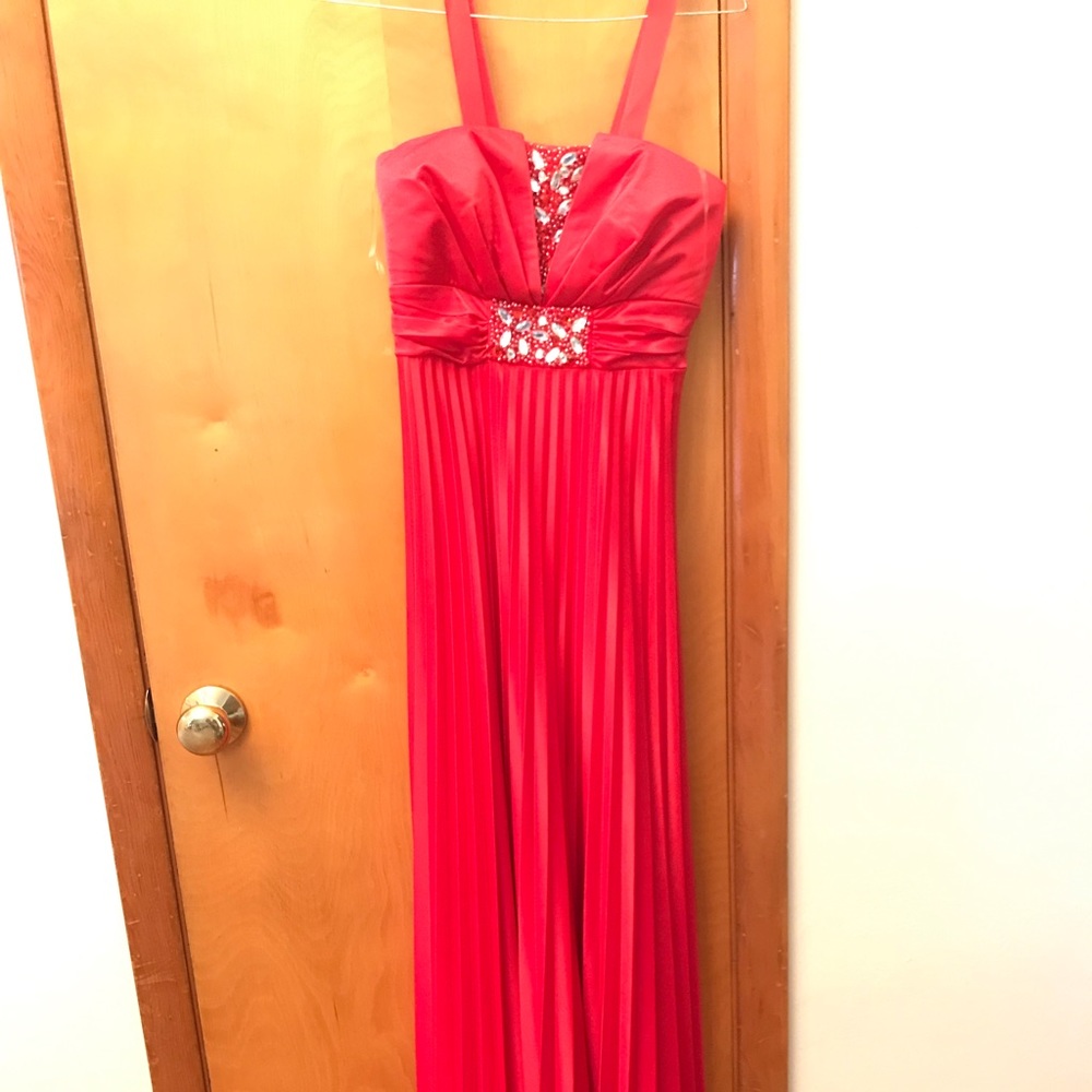 Red prom dress